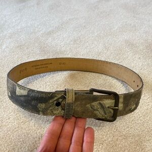 32” camo leather belt